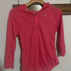WOMENS NIKE RUNNING SHIRT SIZE MEDIUM